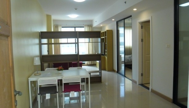 ขาย คอนโด ศุภาลัยพรีเมียร์เพลส สุขุมวิท21 (1ห้องนอน 64ตรม.) ราคา 5.7 ล้าน ค่าโอนคนละครึ่ง