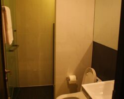 For Rent ให้เช่า Ivy Impio (ไอวี่ แอมพิโอ) 2BEDS with 2BATHS 81 SQM. on 21th Fl., TOP MRT Rama9