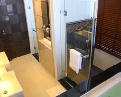 For Rent ให้เช่า Ivy Impio (ไอวี่ แอมพิโอ) 2BEDS with 2BATHS 81 SQM. on 21th Fl., TOP MRT Rama9