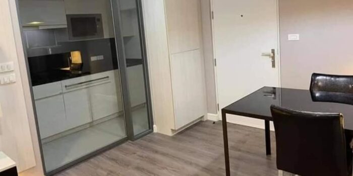 SALE ขายด่วน ขายถูก 3.9 ล้าน !! 1นอน 43ตรม. The Room Sukhumvit40 คอนโด เดอะรูม สุขุมวิท40 – No.UR3638F