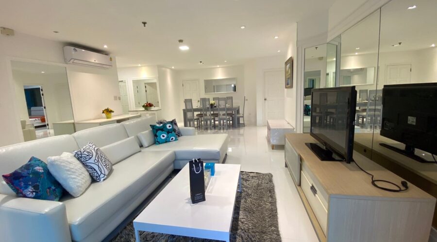 Fifty-fifth Thonglor for rent (ฟิฟตี้ ฟิฟ​ท์ ทาวเวอร์) 60,000 Baht 170 SQM 3BED 3BATH New Fully Furnish !! Ref. No.DD9889527