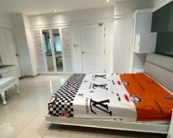 Fifty-fifth Thonglor for rent (ฟิฟตี้ ฟิฟ​ท์ ทาวเวอร์) 60,000 Baht 170 SQM 3BED 3BATH New Fully Furnish !! Ref. No.DD9889527