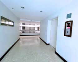 ขาย คอนโด Urgent ‼️ The Bangkok​ Sukhumvit​ 61 ราคา ​7.0​ ล้านบาท โอนคนละครึ่ง รหัสขาย596365by Ura-agent