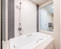 ให้เช่า The Crest Sukhumvit49 เดอะ เครสท์ สุขุมวิท49 1BED 23,000 Baht, แต่งสวยมาก พร้อมอ่างน้ำอาบ หรูหรา มีระดับ เฟอร์ครบ!! ราคาดีมาก ย่านทองหล่อ REF NO.3823U119