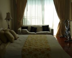 House For Rent มีสระว่ายน้ำ ราคาเช่า 150,000 baht เพชรบุรี ซอยศูนย์วิจัย1 (พูลวิลล่า กรุงเทพ) REF NO. AG1211U199